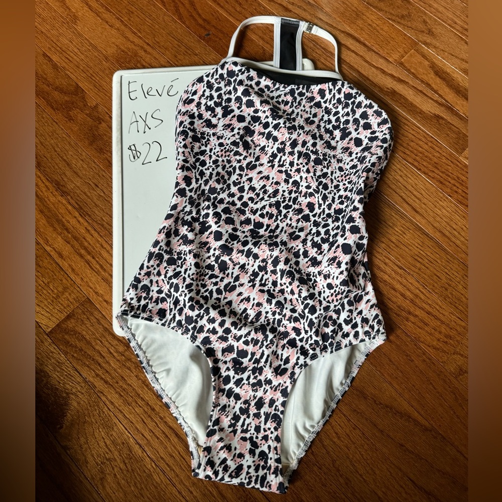 Eleve AXS leotard